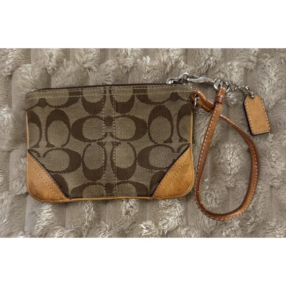 Coach Signature Brown Leather Corner Zip Wristlet - Picture 4 of 7
